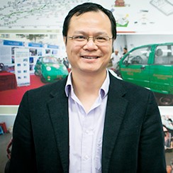 Tom Qi - Marine engineering lecturer